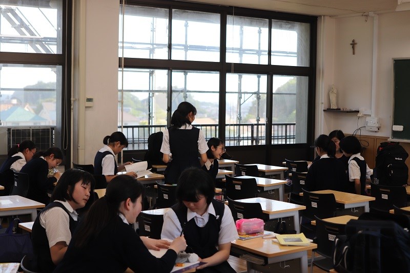 清泉女学院中学高等学校 昨日から清泉女学院では ５月定期試験１週間前を迎えました 放課後の校内では 友達と一緒に学 Facebook