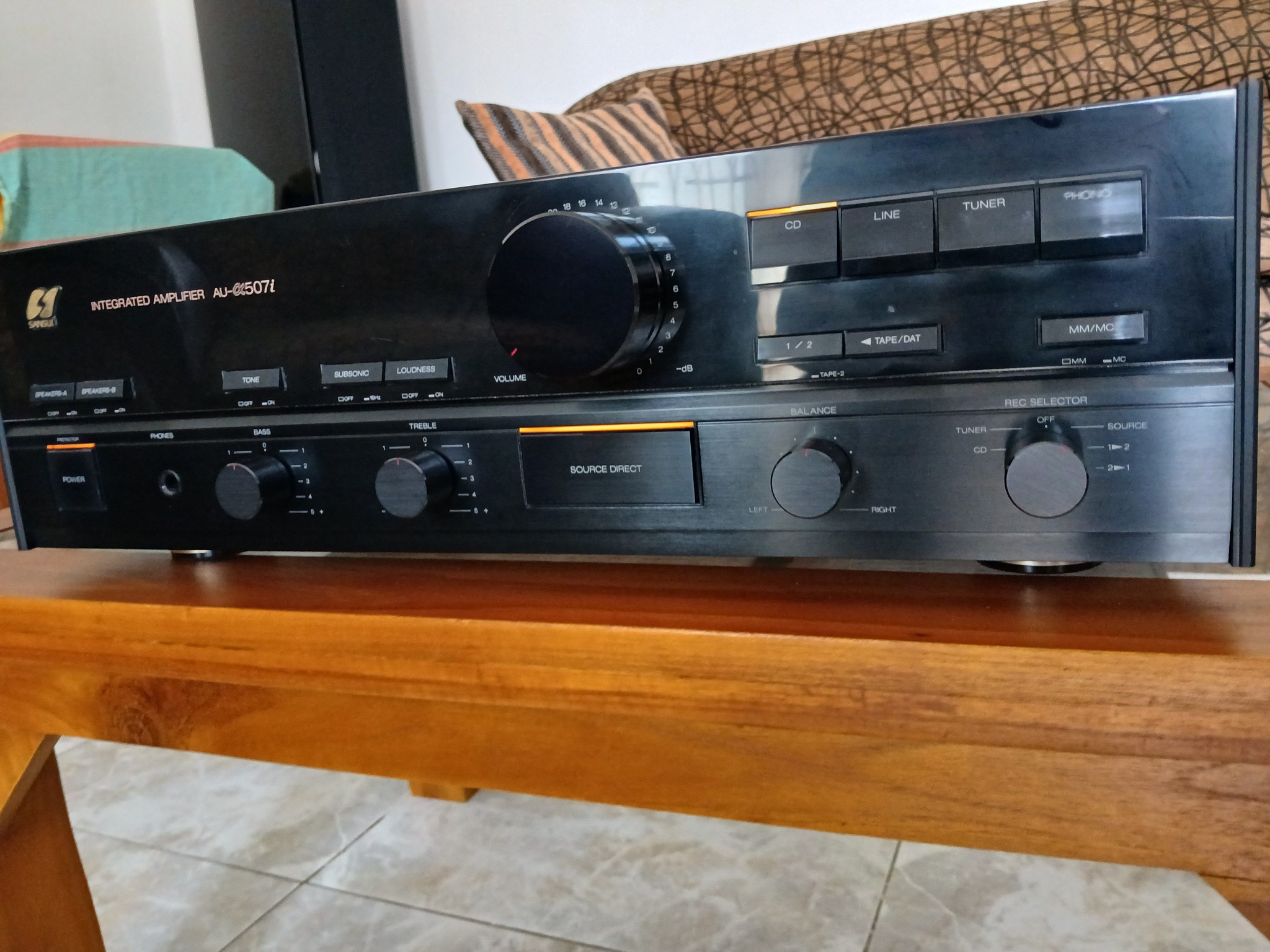 Sansui au-alpha 507i integrated amplifier for sale. Excellent