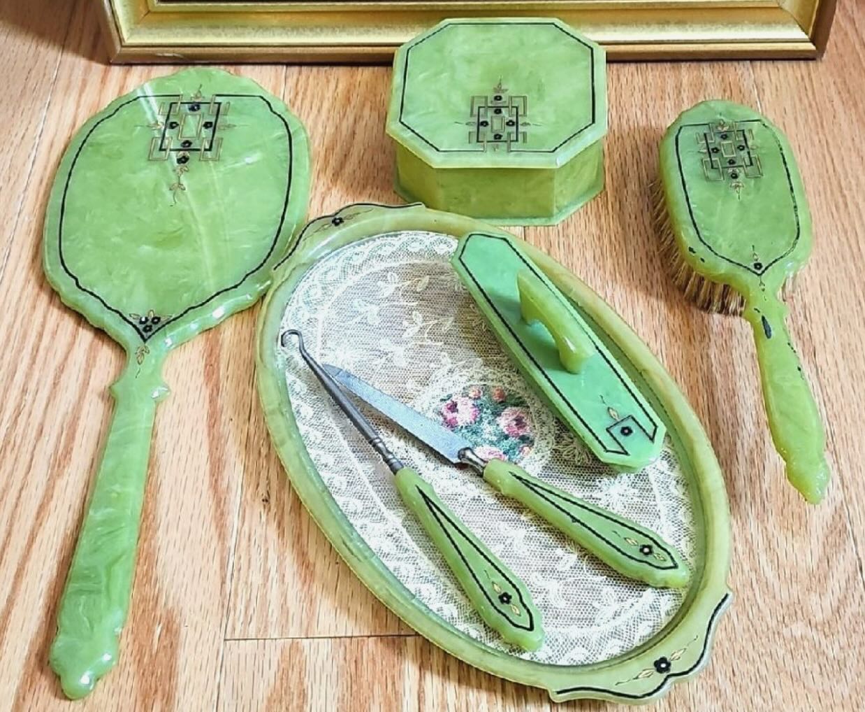1930s ART DECO CELLULOID VANITY SET is a BEAUTY! ❤️