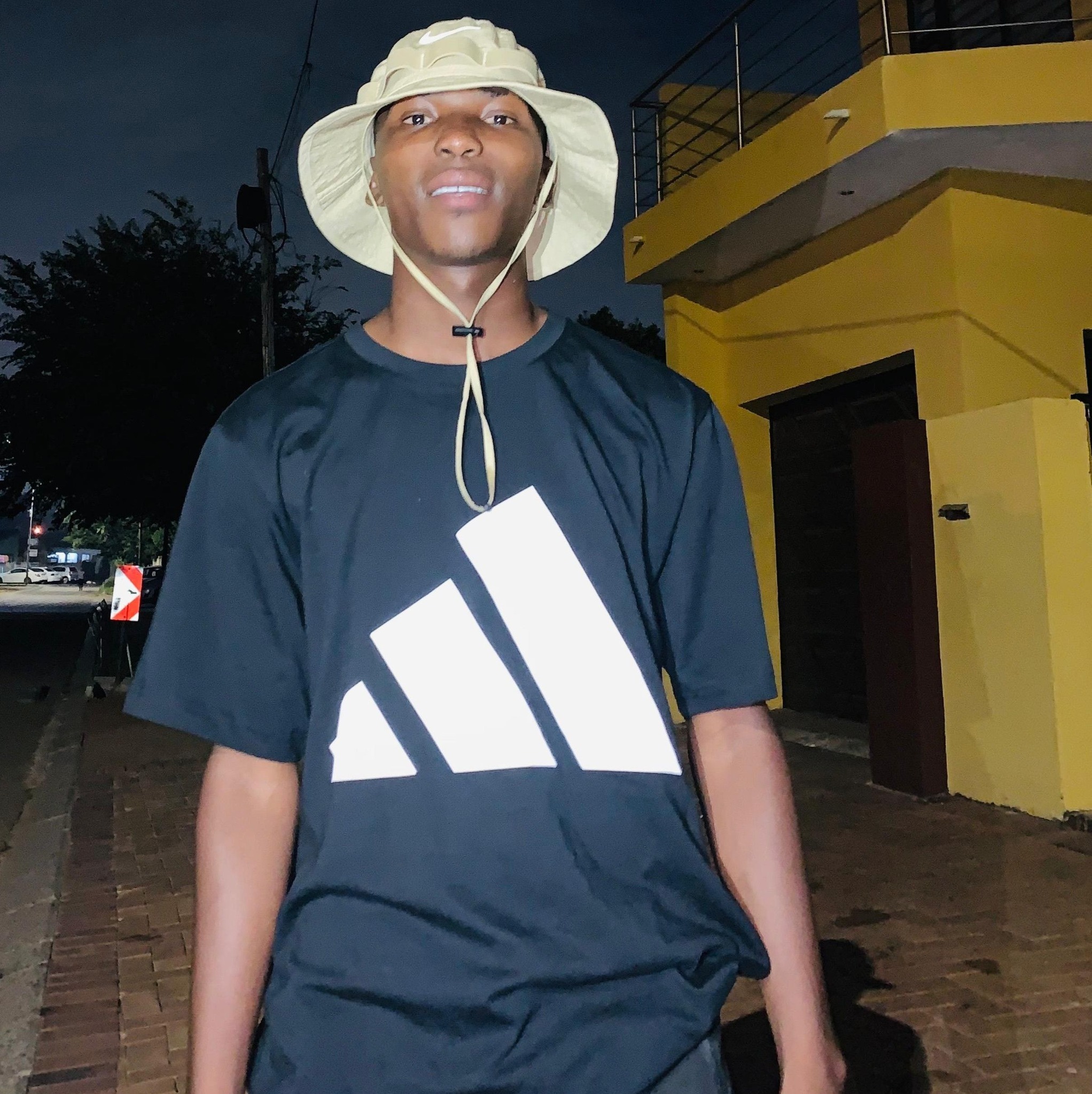 Simphiwe Mlomo