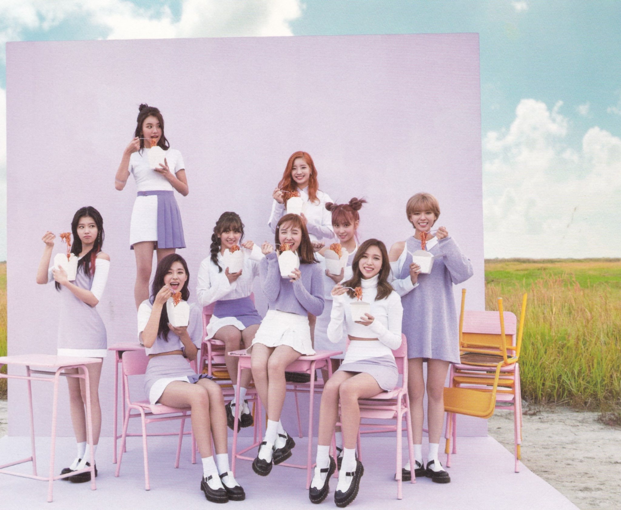 SCAN] TWICEcoaster Lane 1 Magenta - Twice #TWICE #트와이스 @ztothek