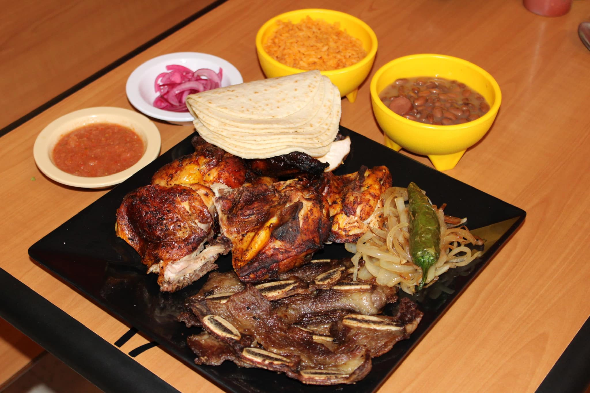 Pollo Rico LBK - El Combo Rico: Incluye 1 Pollo Entero, 6... | Facebook