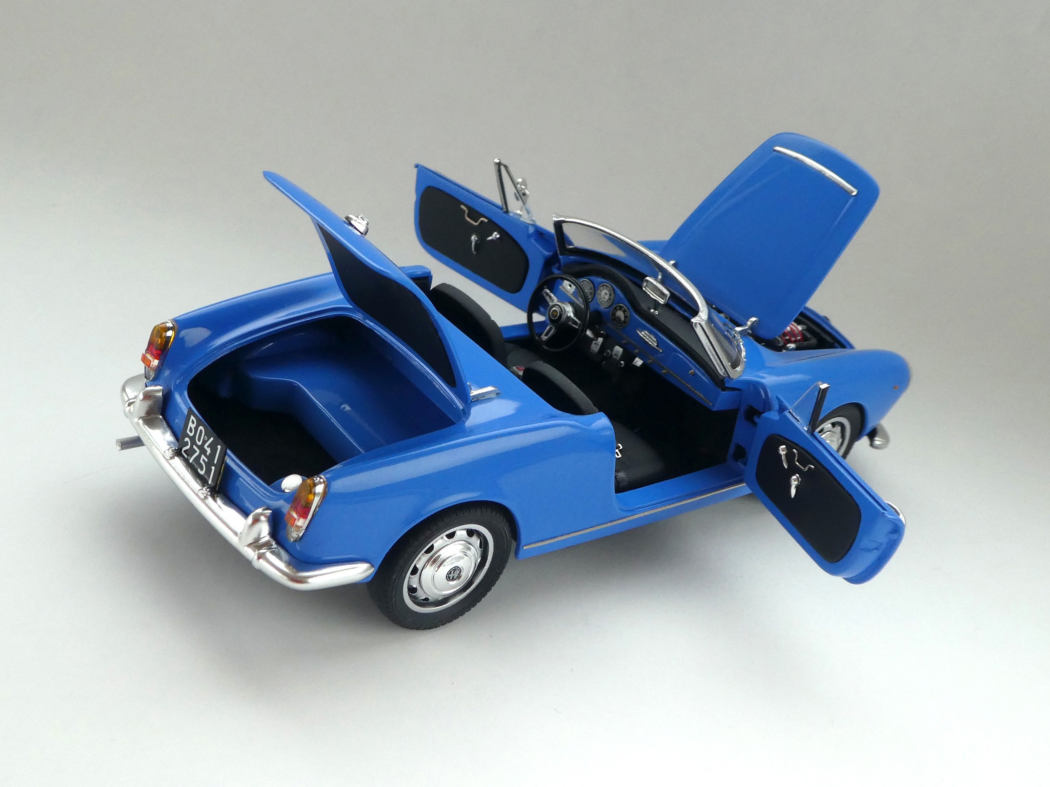 From Car modeler chi~ : Alfa Romeo Giulia 1600 1:24 Send your