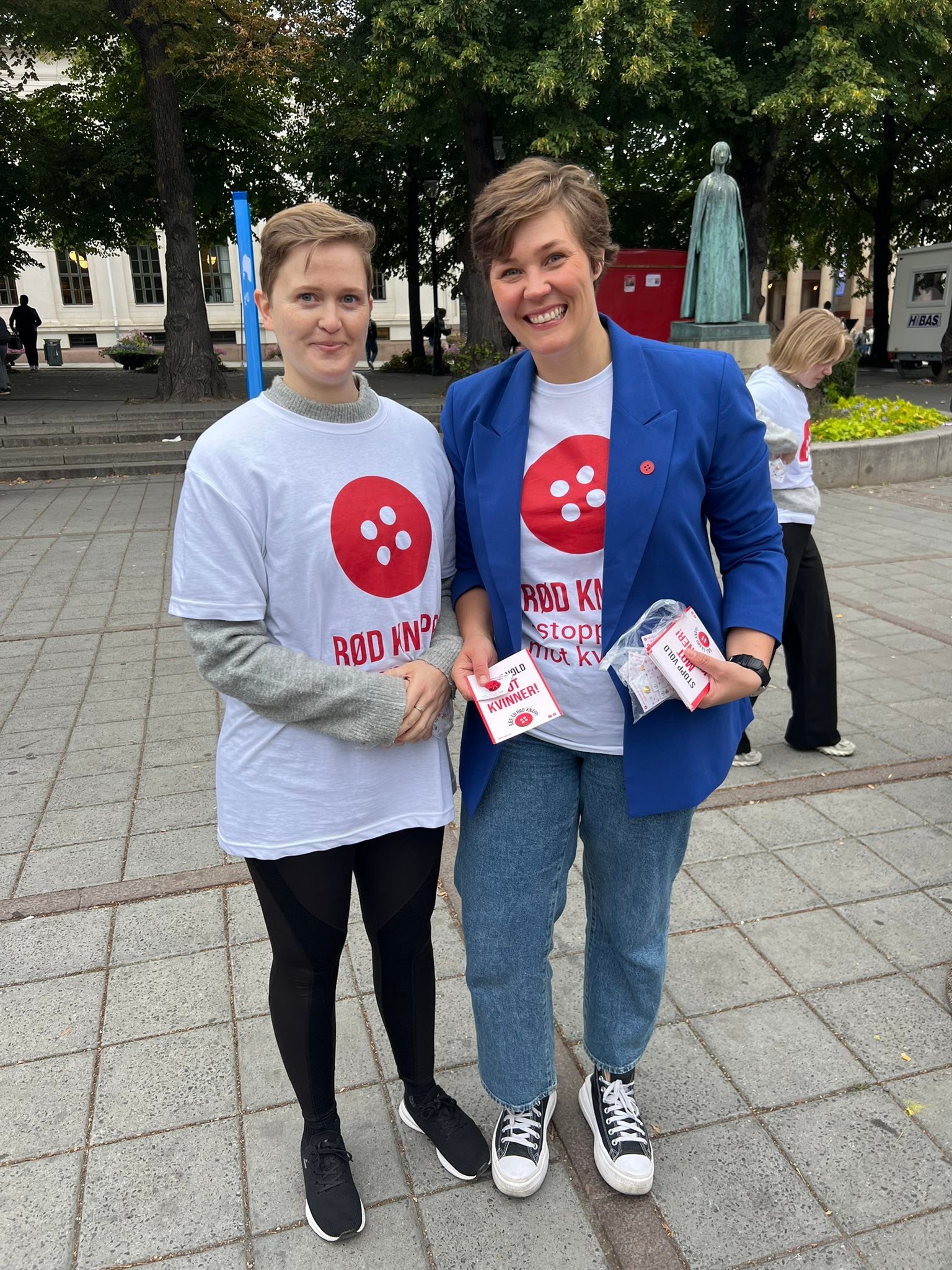 Rød Knapp - Stopp vold mot kvinner