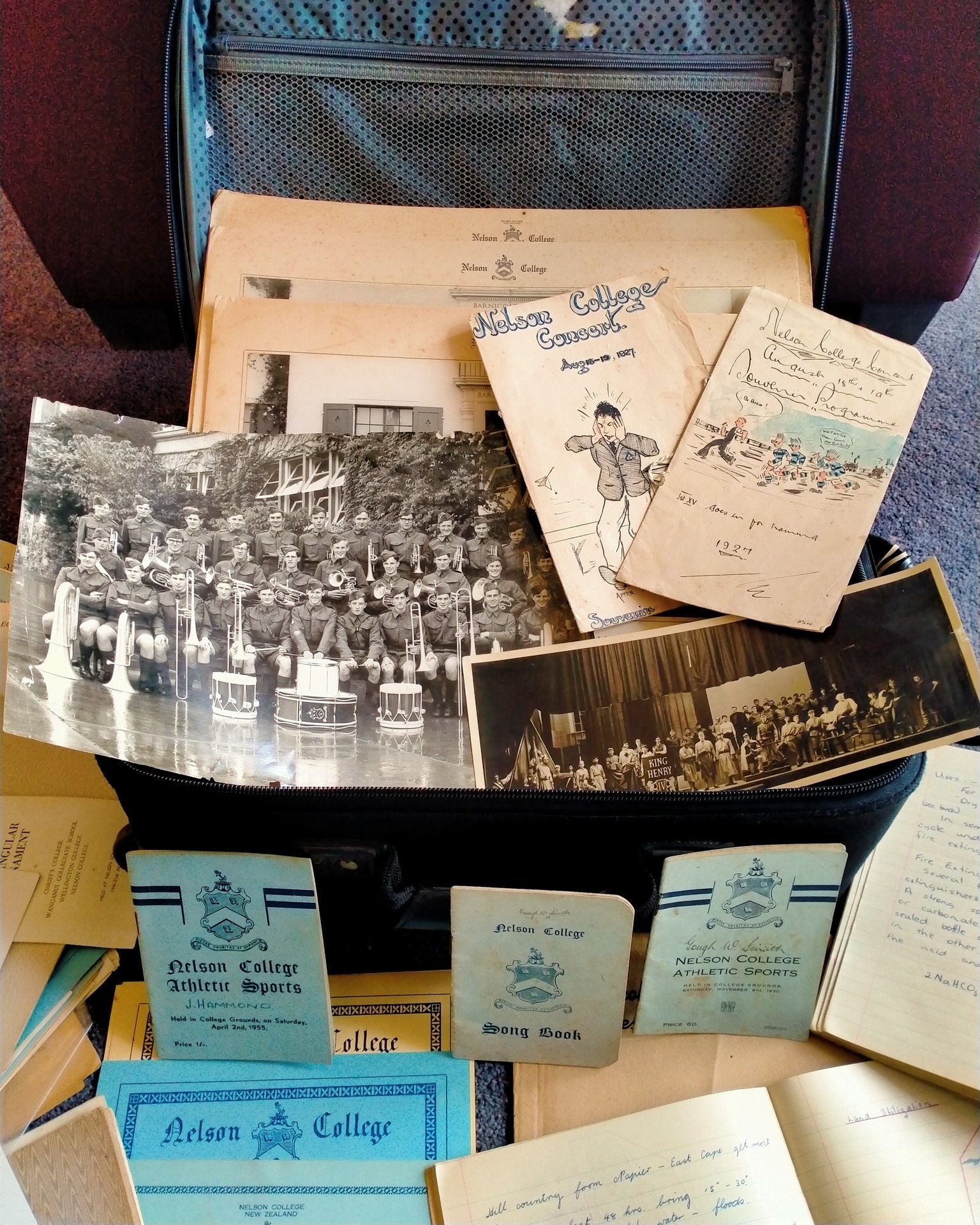 📦 A suitcase full of Nelson... - Nelson College Old Boys | Facebook