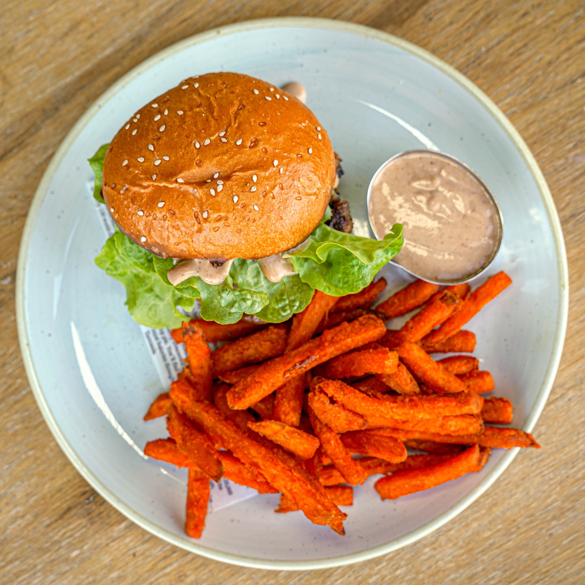 Platform T8 - 🍔 The MUST TRY T8 Burger with our special...