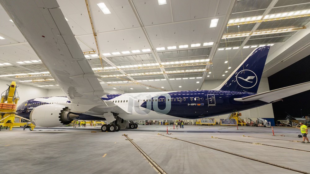 Qantas 100th anniversary Boeing 787-9 Dreamliner