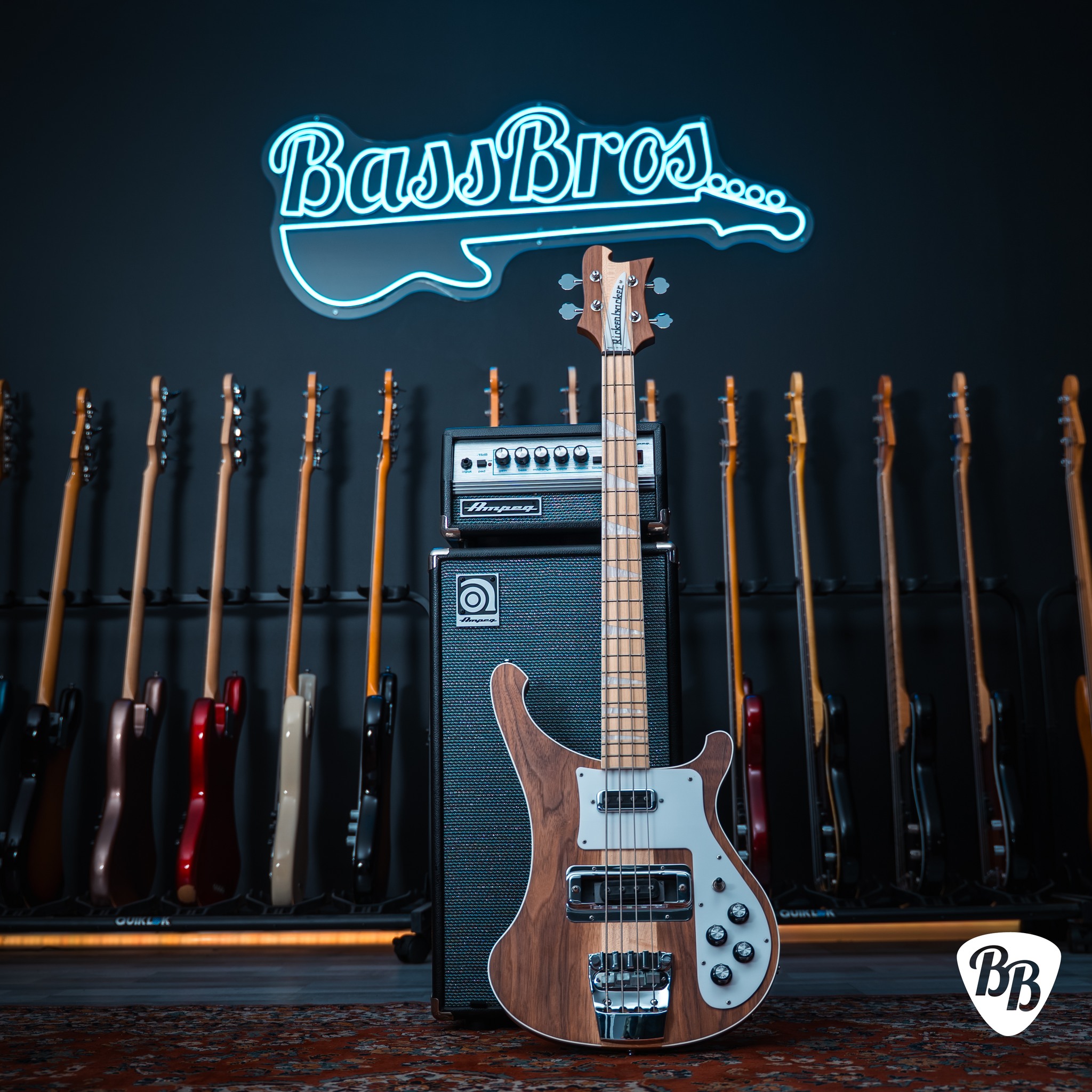 2015 Rickenbacker 4003W A great look on a 4003! The walnut and 