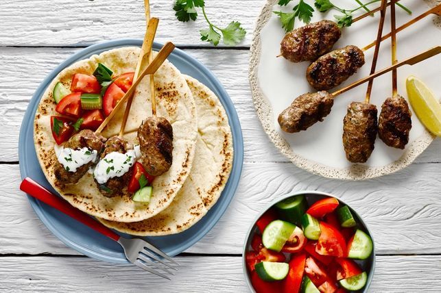 Kidspot - Welcome back the warmer weather with these zesty Greek gyros ...