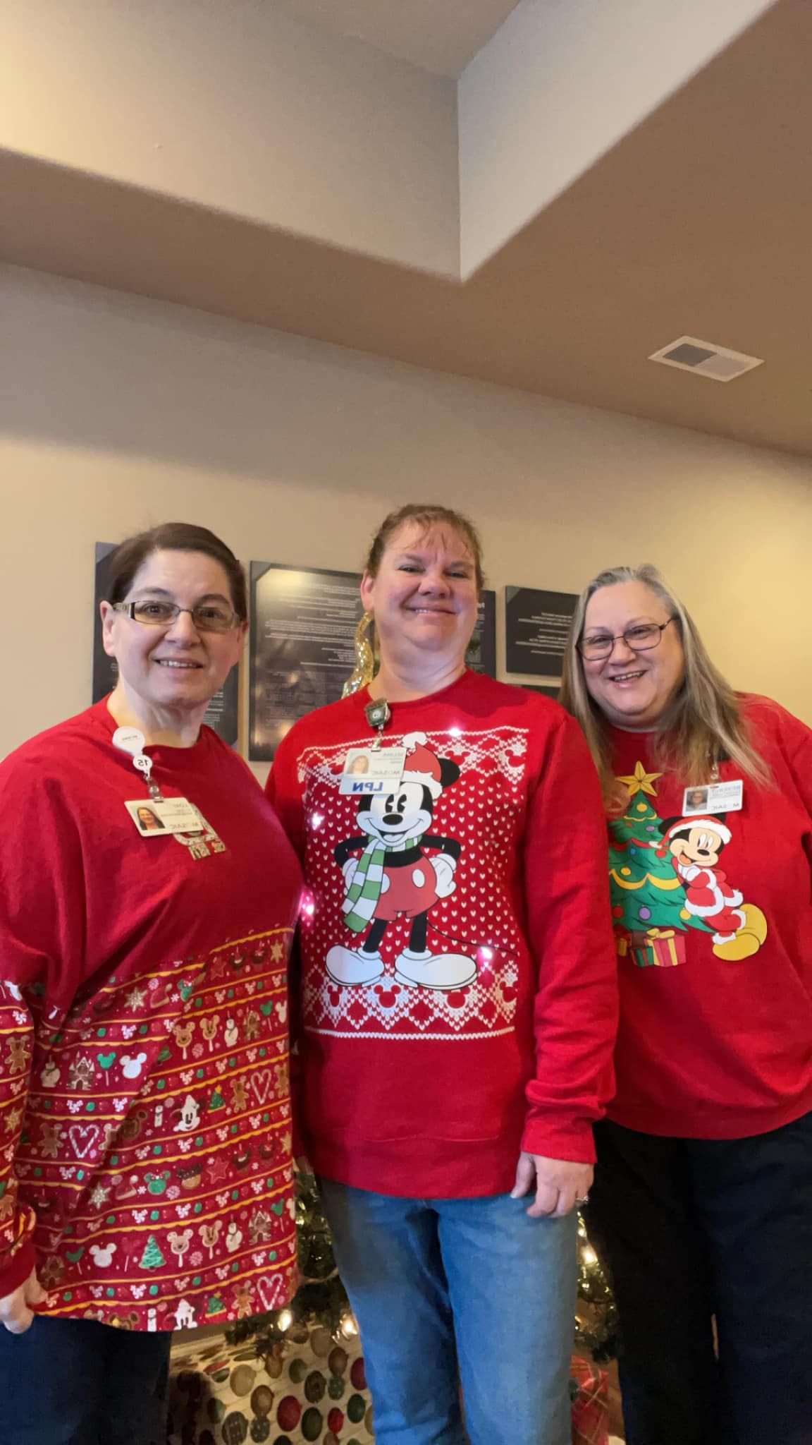 Excellent holiday sweaters, Matt Zaffino! 🎁❄️☃️🥂