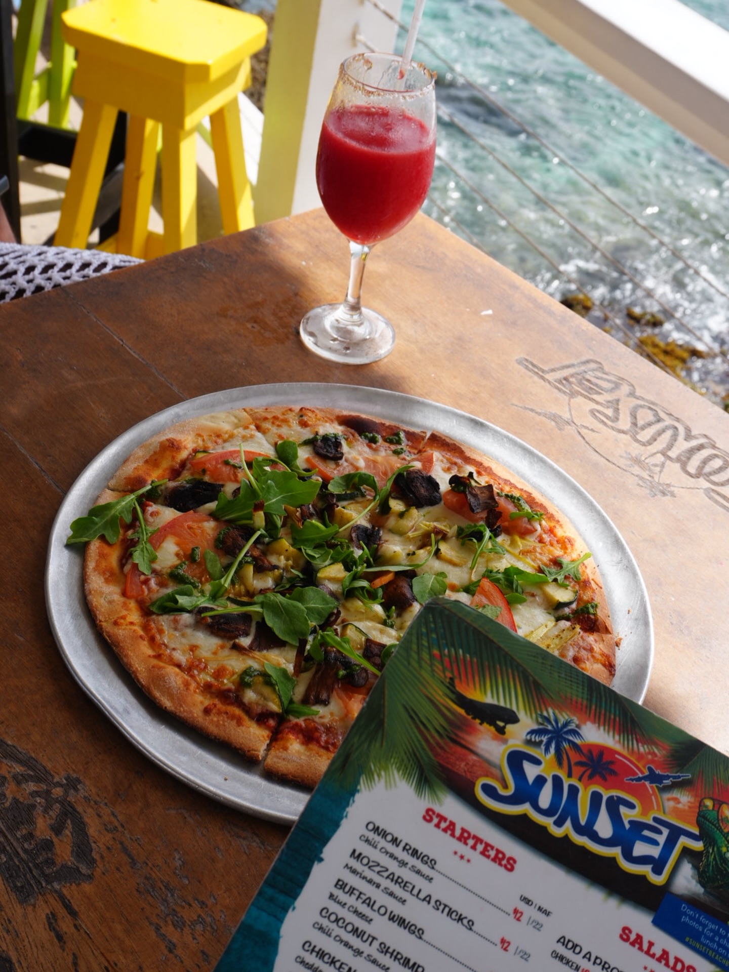 Sunset - Your lunch sign is here 🍕 SUNSET BEACH BAR ️ Lιvᥱ thᥱ ᥙᥒιqᥙᥱ ...