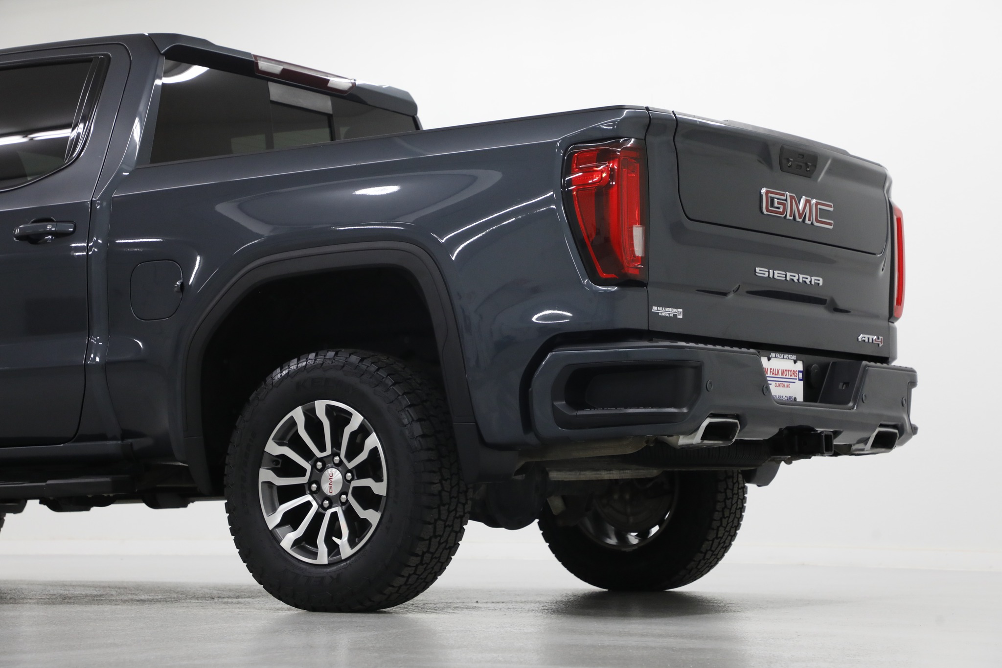 Jim - 📷Click here to view more DETAILED PHOTOS of this EXACT vehicle ...