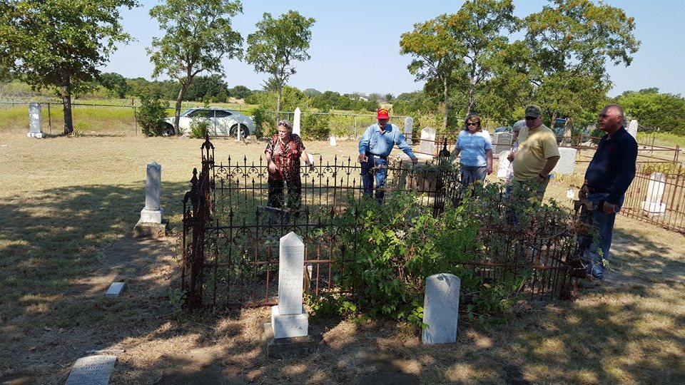 Thorp Spring Cemetery... - Thorp Spring Cemetery Association