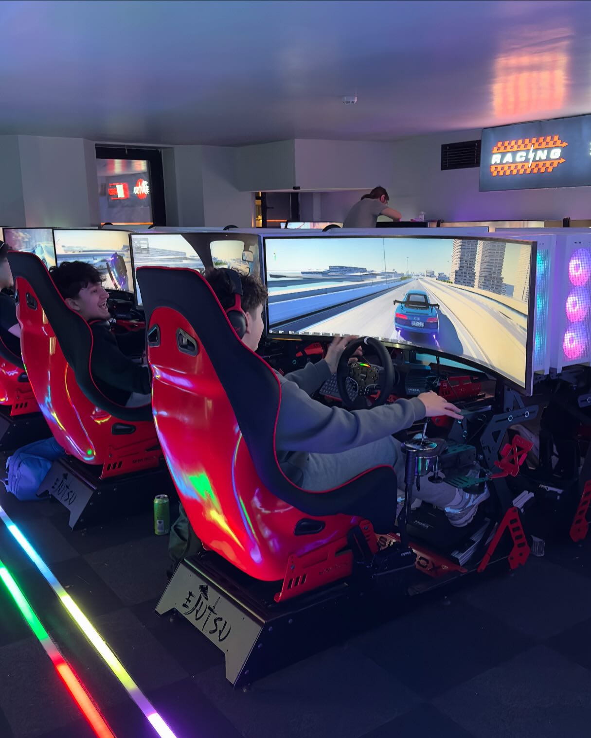Sim box racing