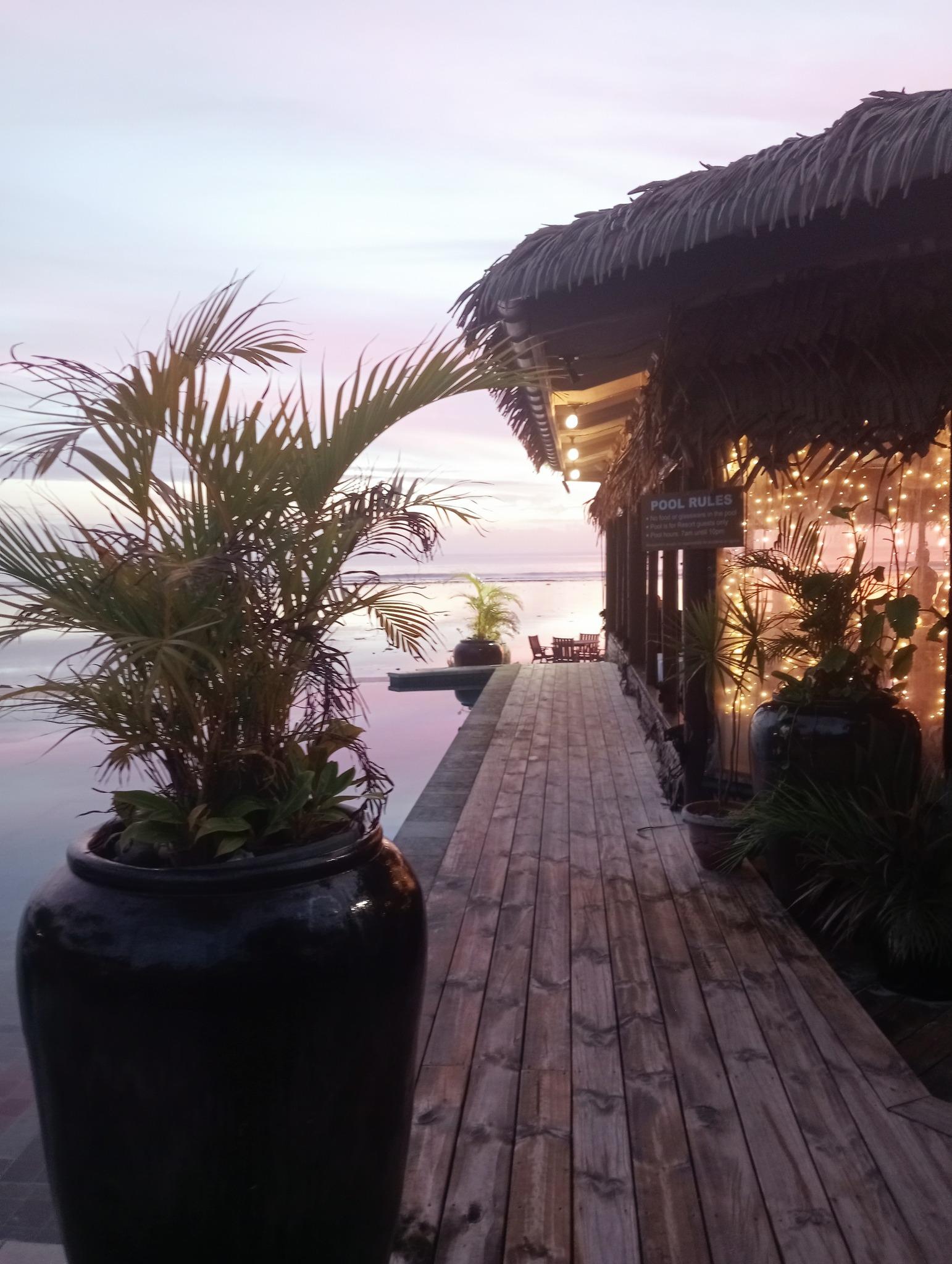 OTB - On The Beach Bar & Restaurant | Arorangi