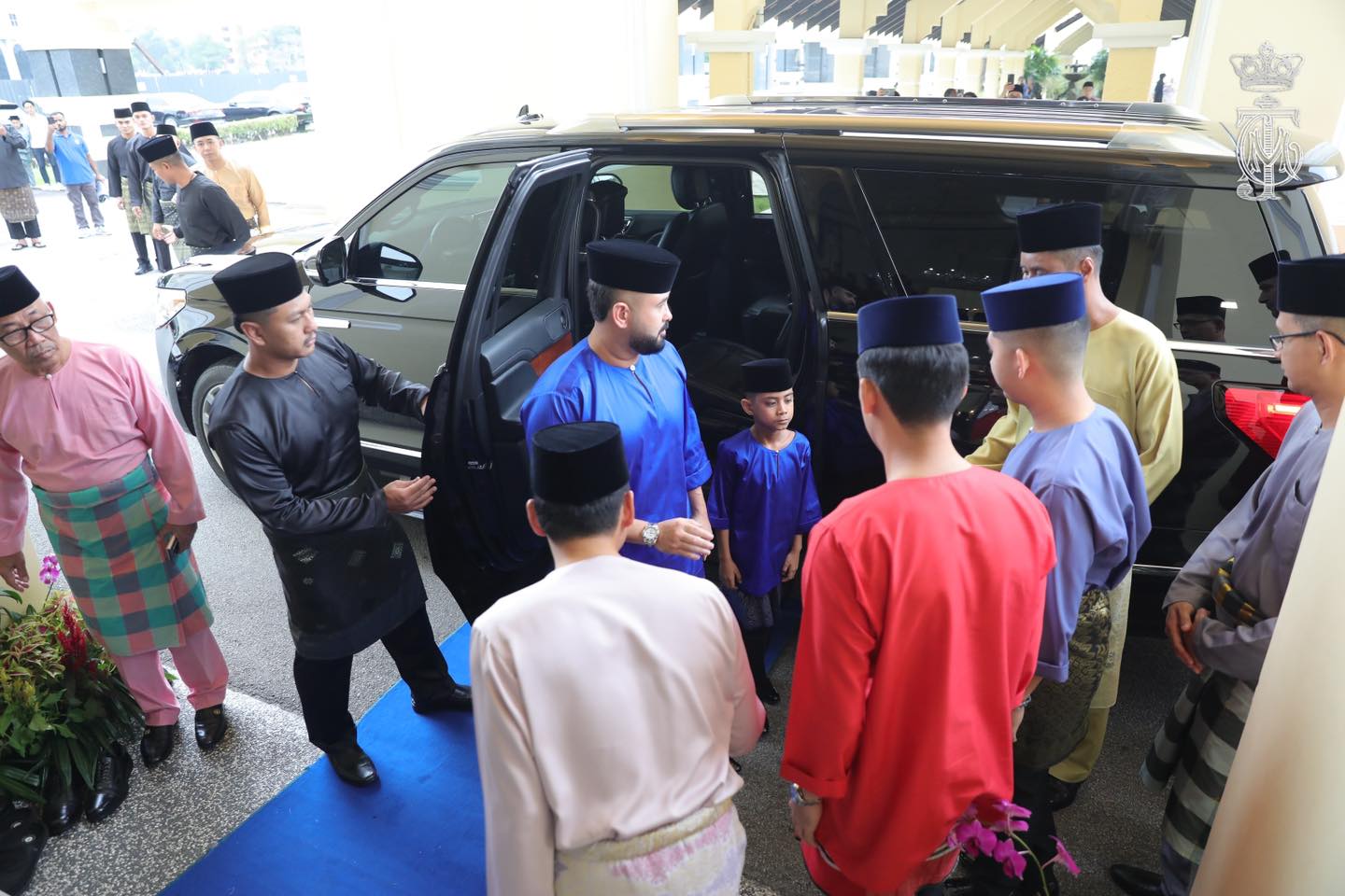 Duli Yang Amat Mulia Tunku... - HRH Crown Prince of Johor | Facebook