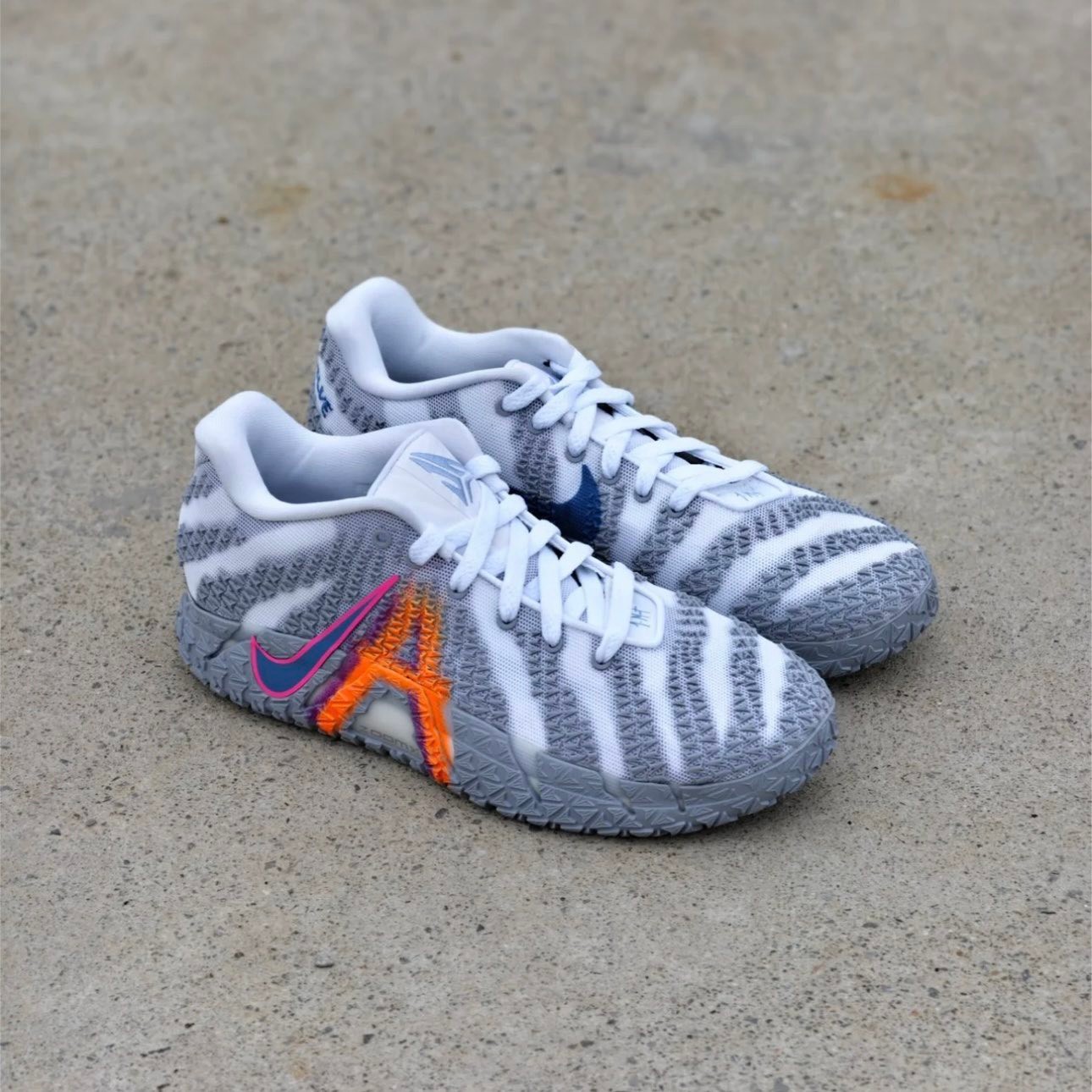 Nike Ja 3 Light Show Sku:HF2794-100 Men size:7,7.5,8,8.5,9,9.5,10 