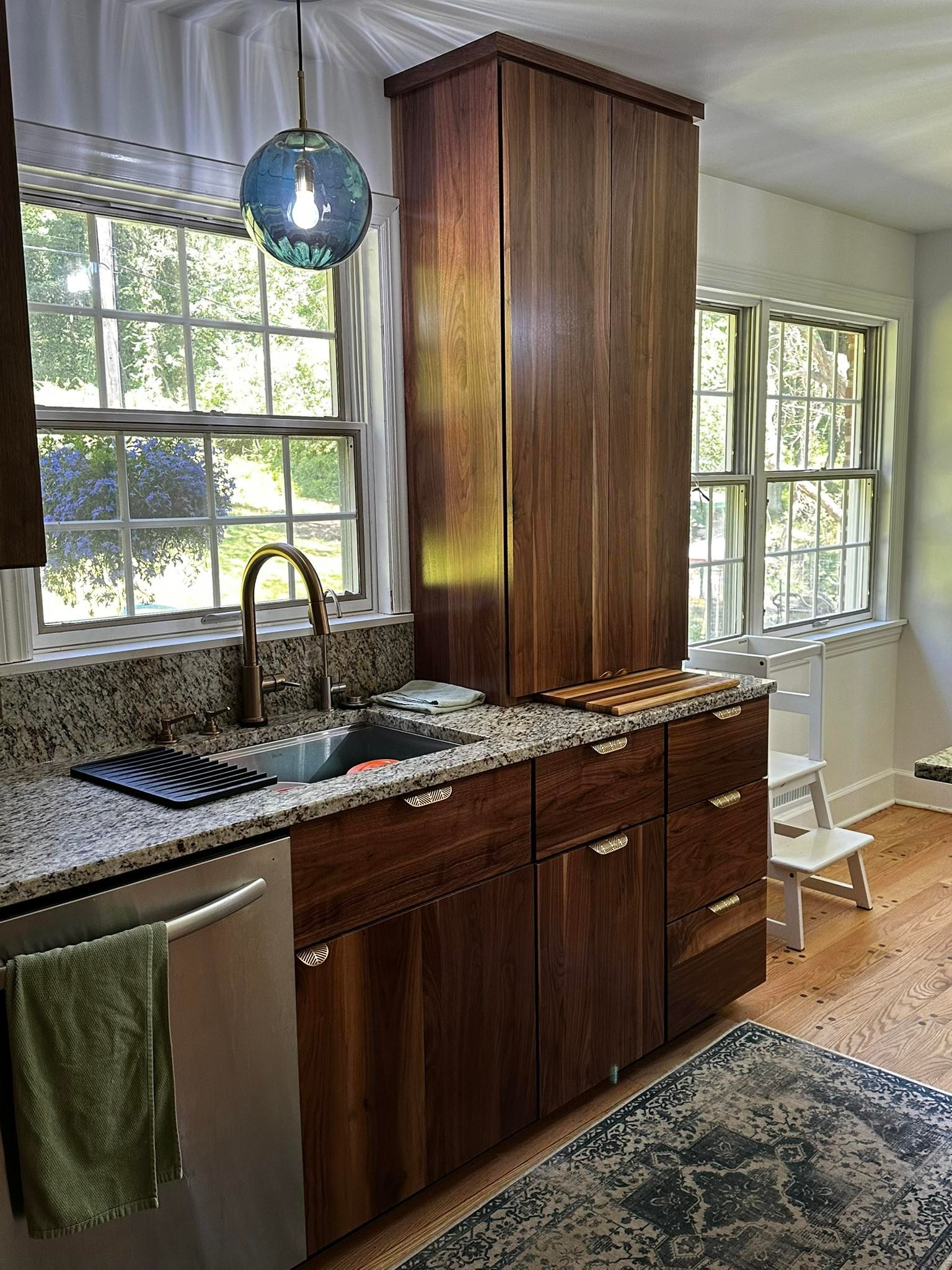 Custom Amish Kitchens