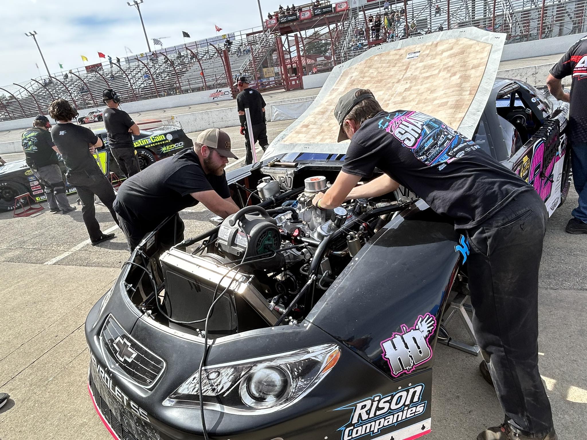 CRA: - More engine issues during practice, this time for Chris Shannon ...