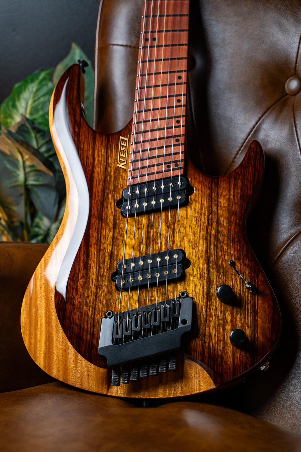 Kiesel Guitars - Left or right? Osiris edition. #kiesel...
