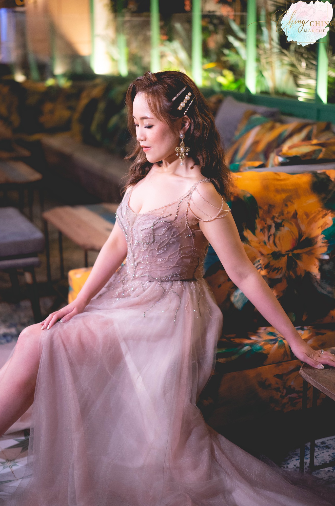 Ching - 中同結婚，好開心可以為你化妝 那天很忙，只有這張合照 ️ Makeup n Hair / Ching Ching 獲選為： 1 ...