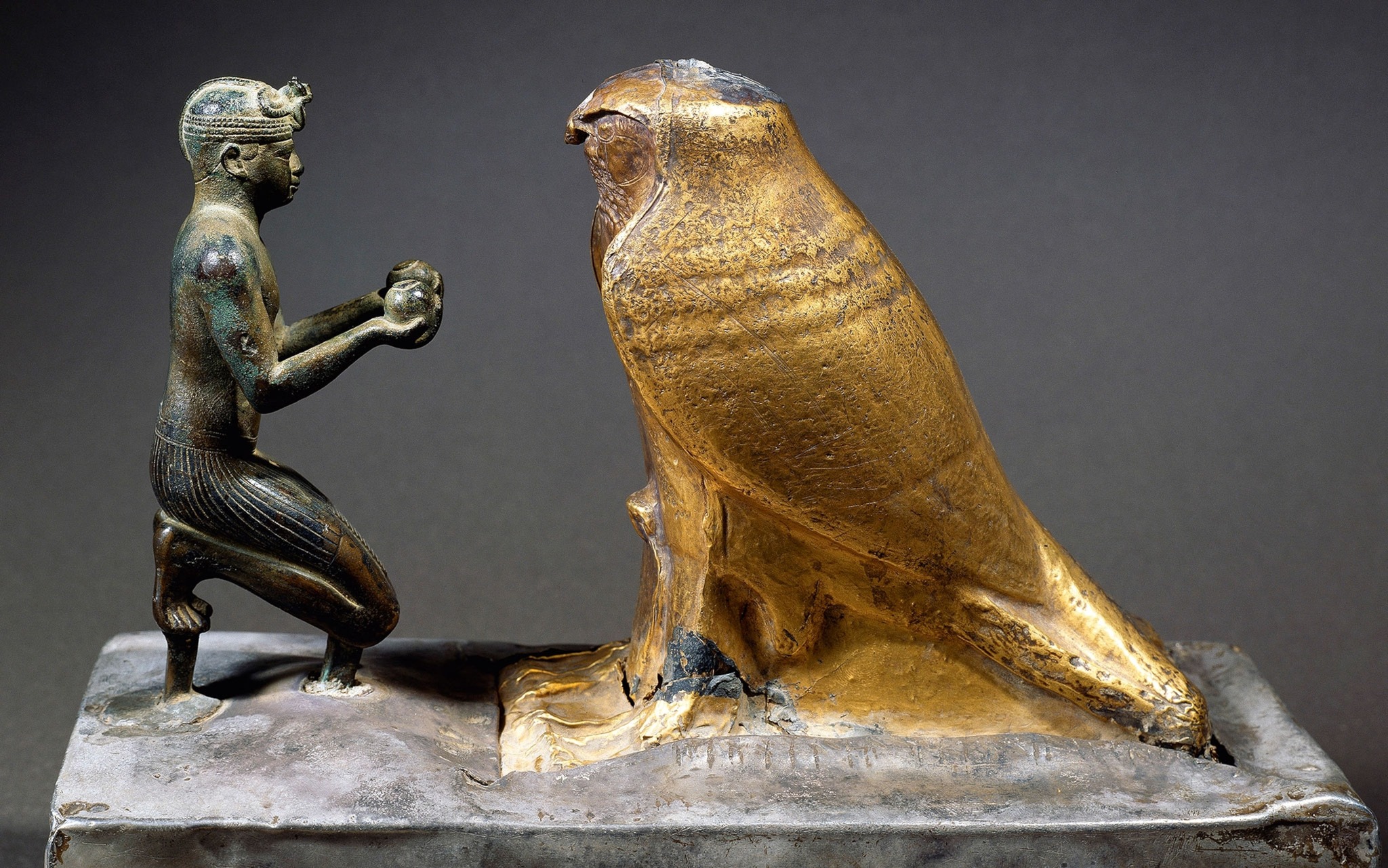 Egypt Museum - Statue of the Priest Hetepdief It is one of the earliest ...