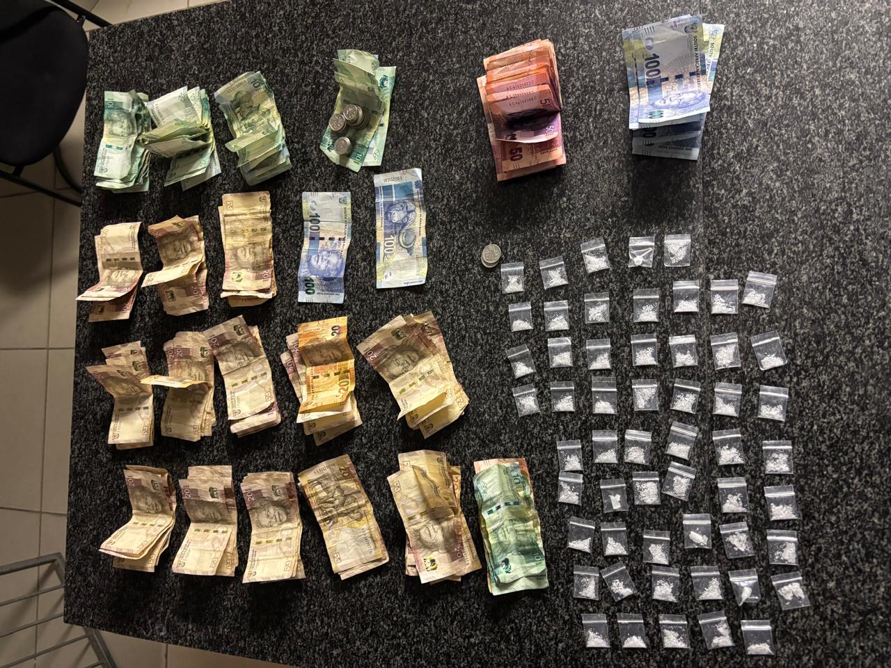 South African Police Service - DO NOT use bank stained notes ️ Never ...