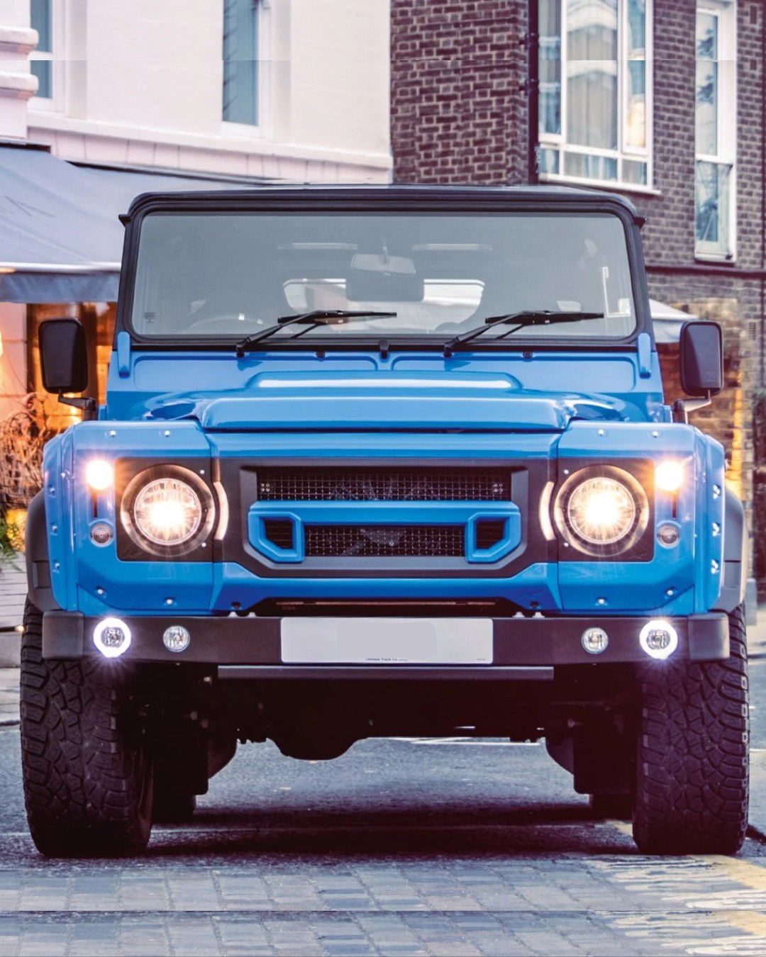 Front Gloss Black Headlight Bezel Trim Surrounds For Land Rover Defender (1998-2016 Td5 & Tdci)