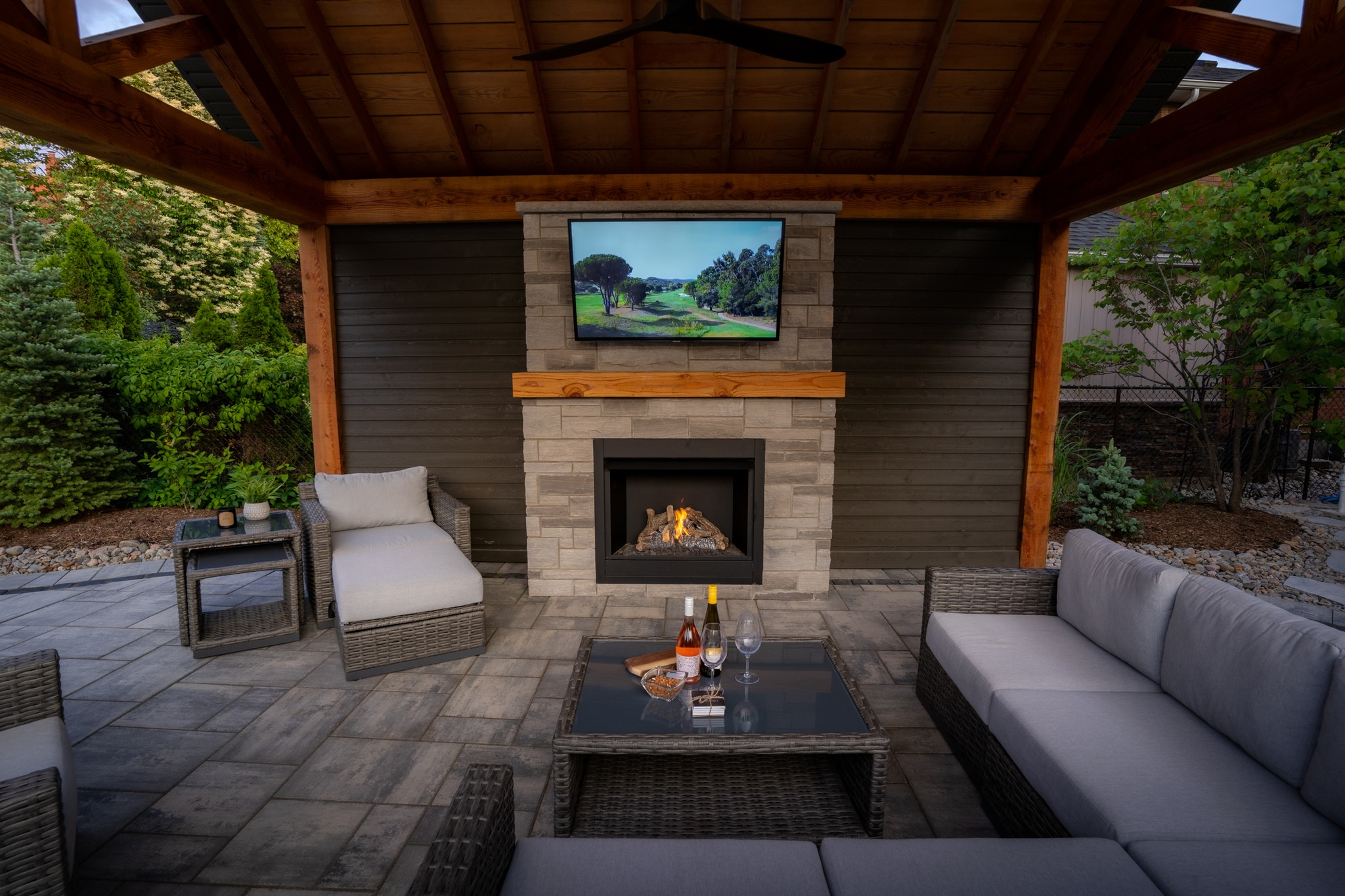 Hickory Dickory Decks KWG | Kitchener ON