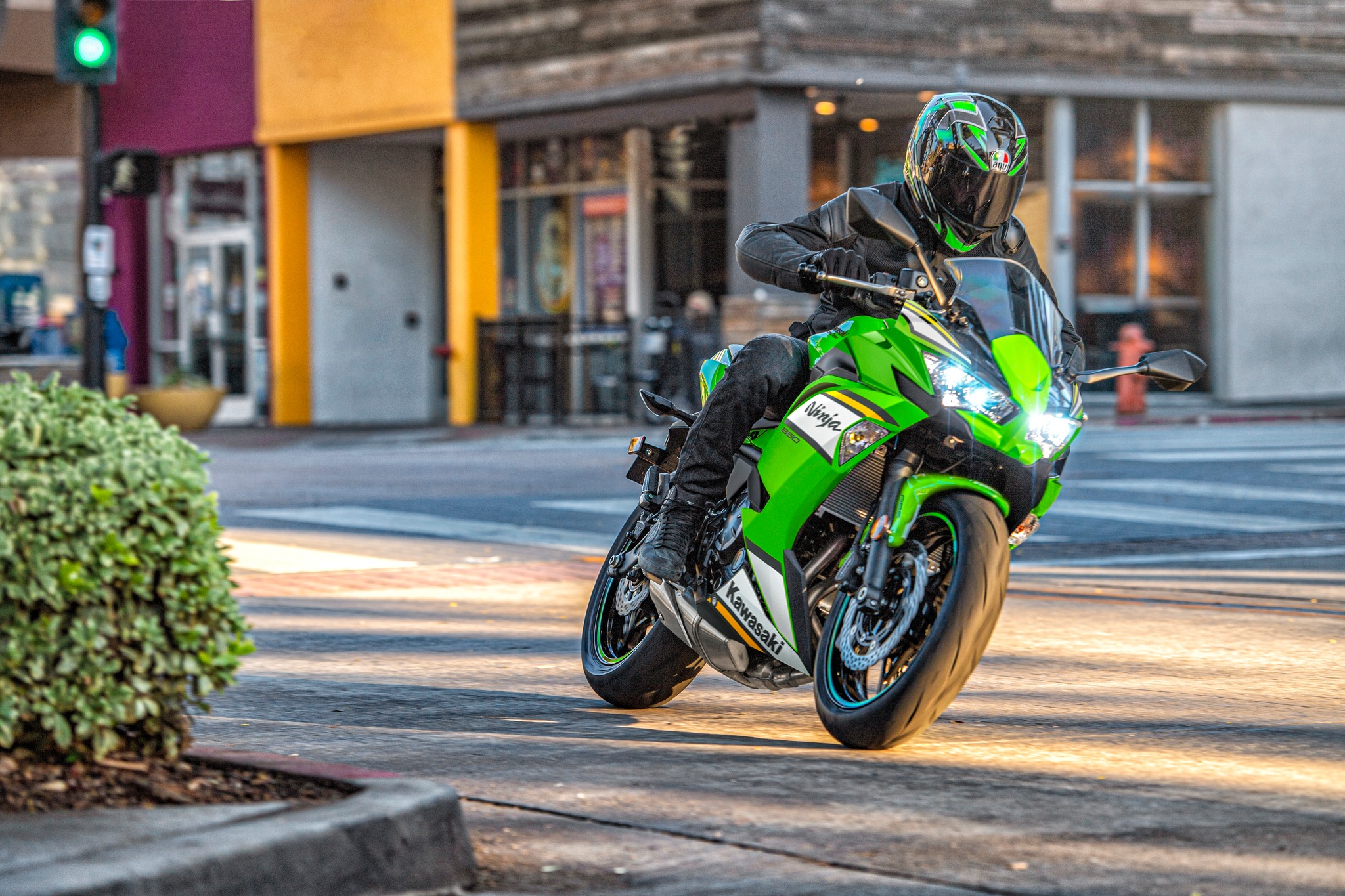 2025 Kawasaki Ninja 650 ABS motorcycle with $500 rebate
