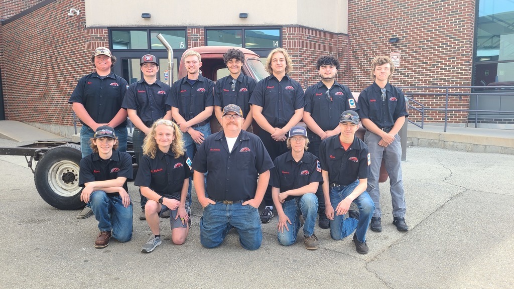 Union - 🚗🔧 Looking sharp and ready to work! Our Auto Tech 2 students ...