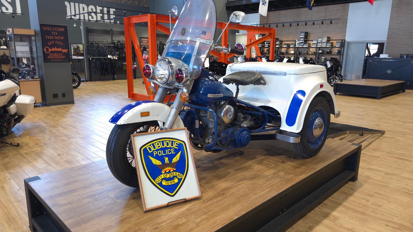 ??️ On Display at Key City Harley-Davidson – 1972 Harley 