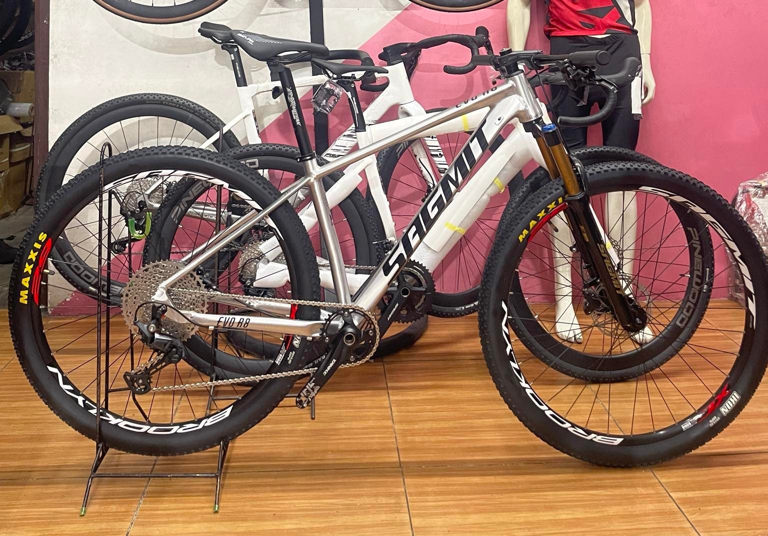 DJ - Sagmit Evo R8 29er 2025 Model Build cost: 28,900php Sale Cash ...
