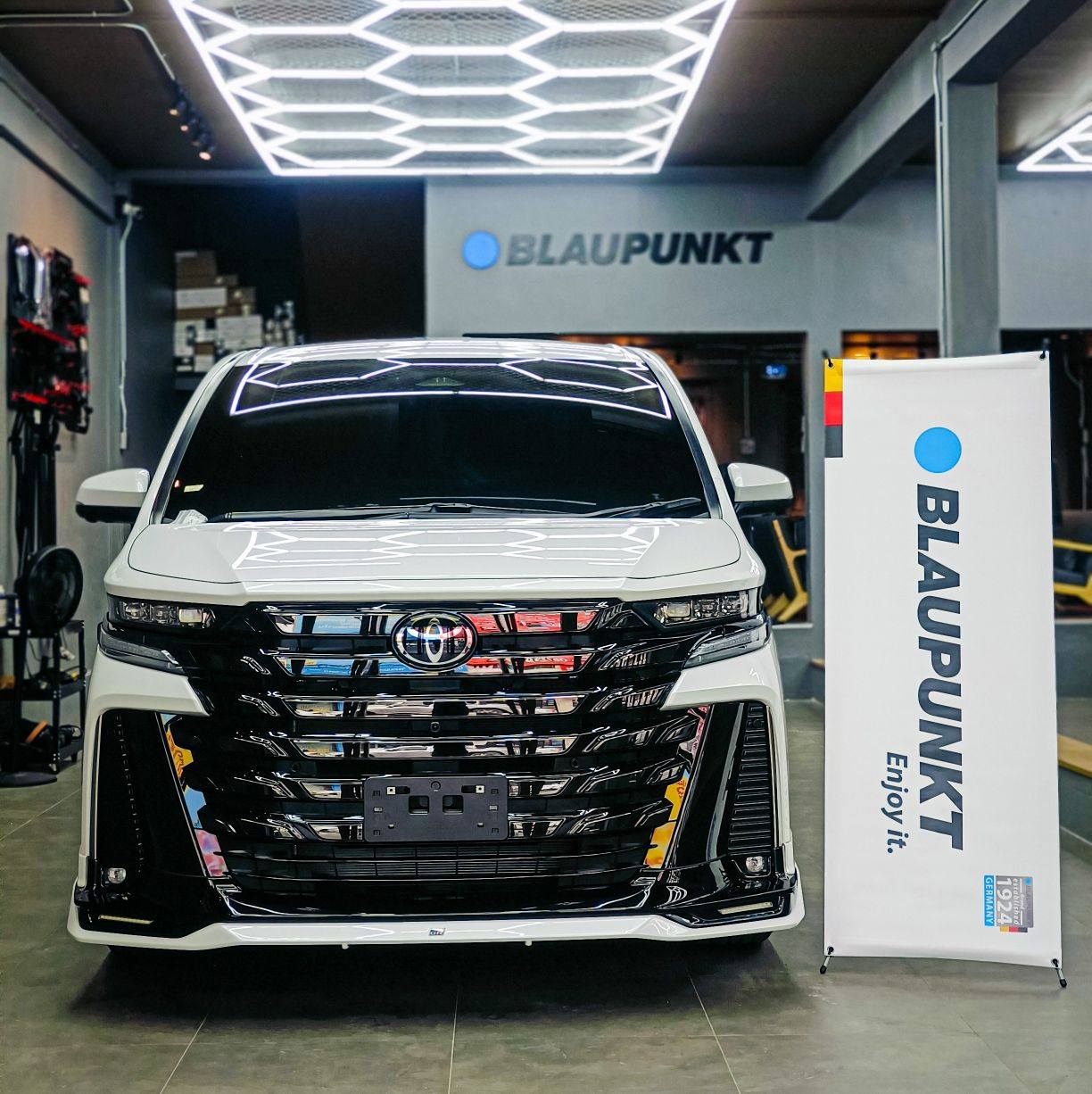 First Class Car Audio added a new... - First Class Car Audio