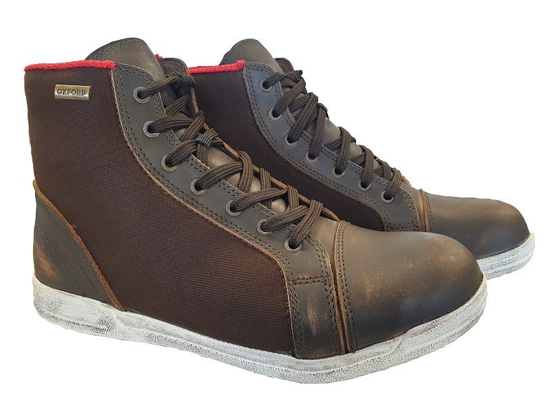 Selling a pair of Iron Jias JIA-XZ002H motorcycle riding shoes
