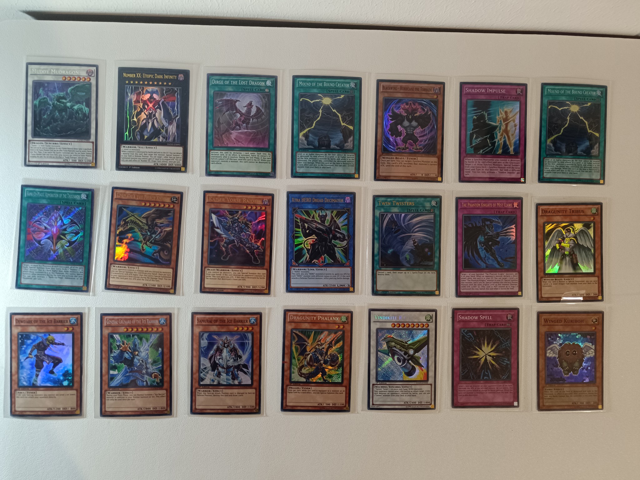 selling yugioh cards in bulk 4000+ MIXED CARD LOT FROM HUGE COLLECTION COMMONS RARES & 100 HOLOS : Toys & Games Selling 150 bulk folder :