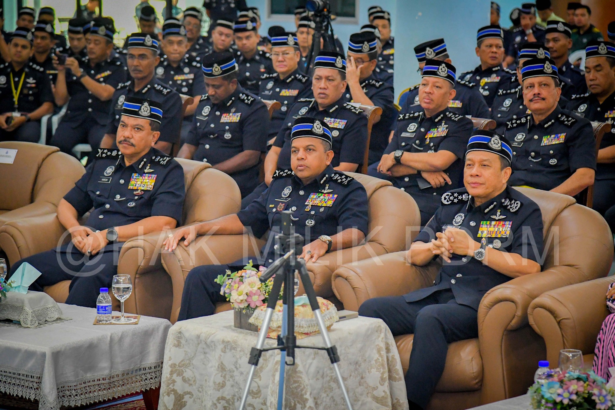 Polis Diraja Malaysia ( Royal Malaysia Police ) - Para pelatih ...