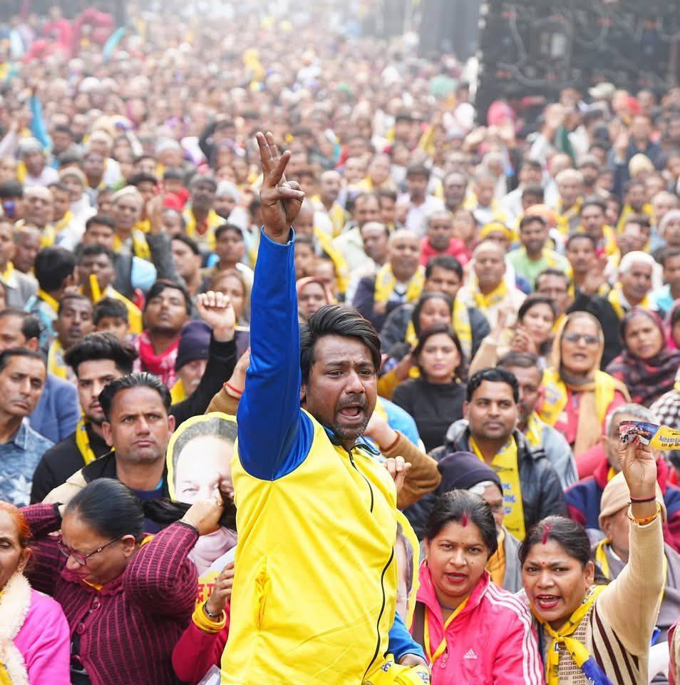 बस यहां फंस गए कुलवंत राणा...! #Rithala #RithalaVidhanSabha # ...