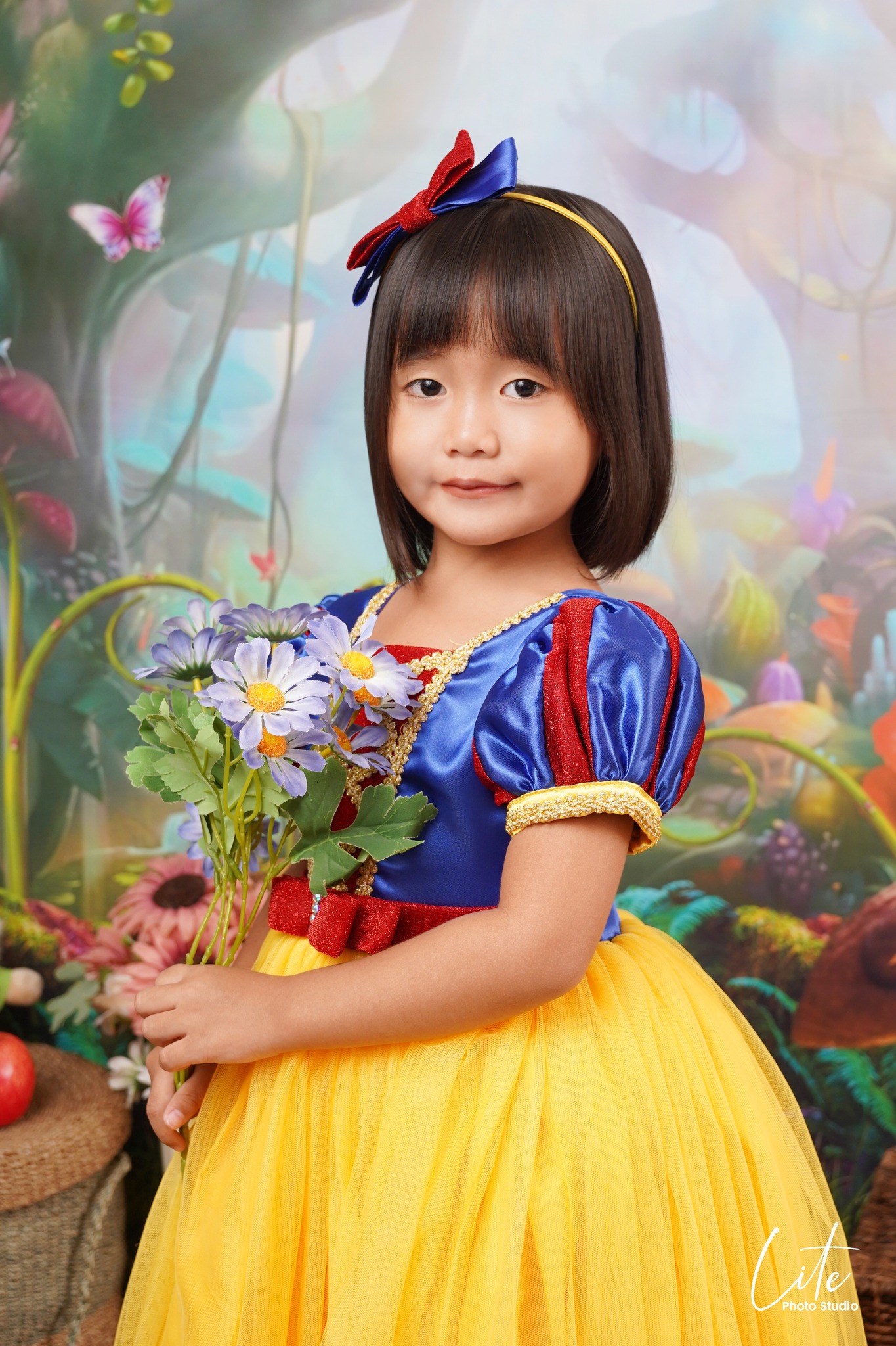 snow white 1st birthday dress 🍎✨ A Fairytale ✨🍎 Bring your little princess into the magical world of with our enchanting birthday photoshoot theme! Perfectly styled with fairytale props and a FREE use google_custom_labels_added black and gold plus Color:Custom(Leave in the note) zipper closure