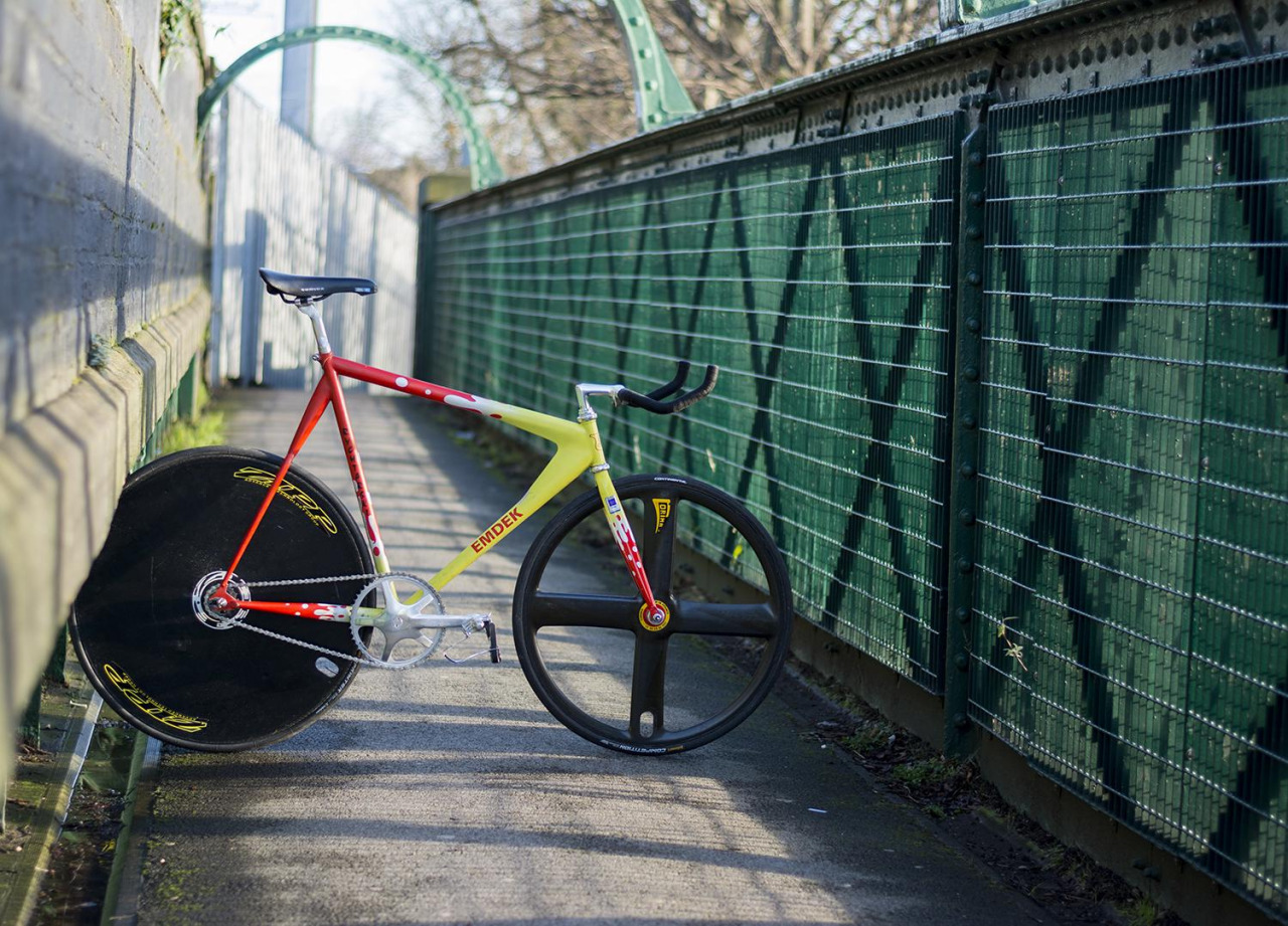 Morning Fixie Ride สวัสดี....หากกำลังหาสั่งประกอบจักรยานฟิกเกียร์ ดูที่ ...