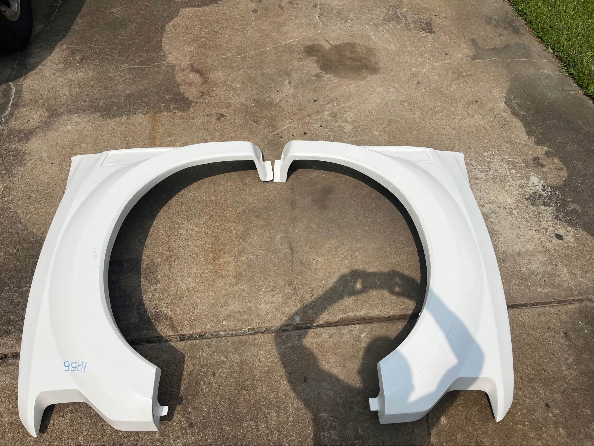McNeil Racing Ford Excursion 22 Conversion - Car Exterior Parts ...