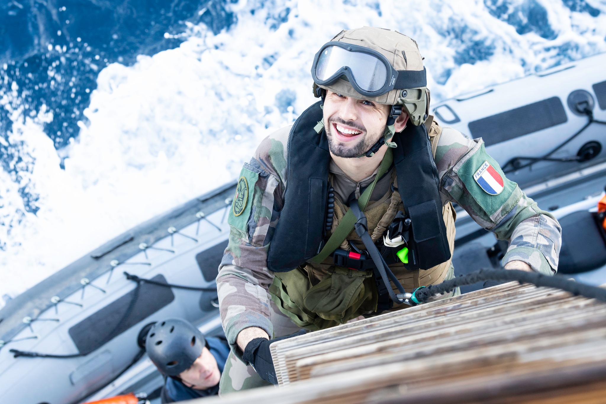 Marine nationale - Le 29 novembre, retrouvaille entre les marins du ...