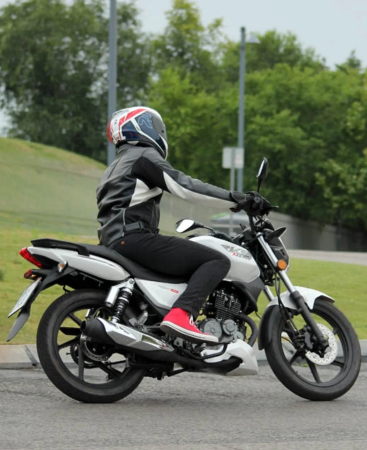 Motos - @motosllera Servicio oficial Keeway y tu taller de confianza ...