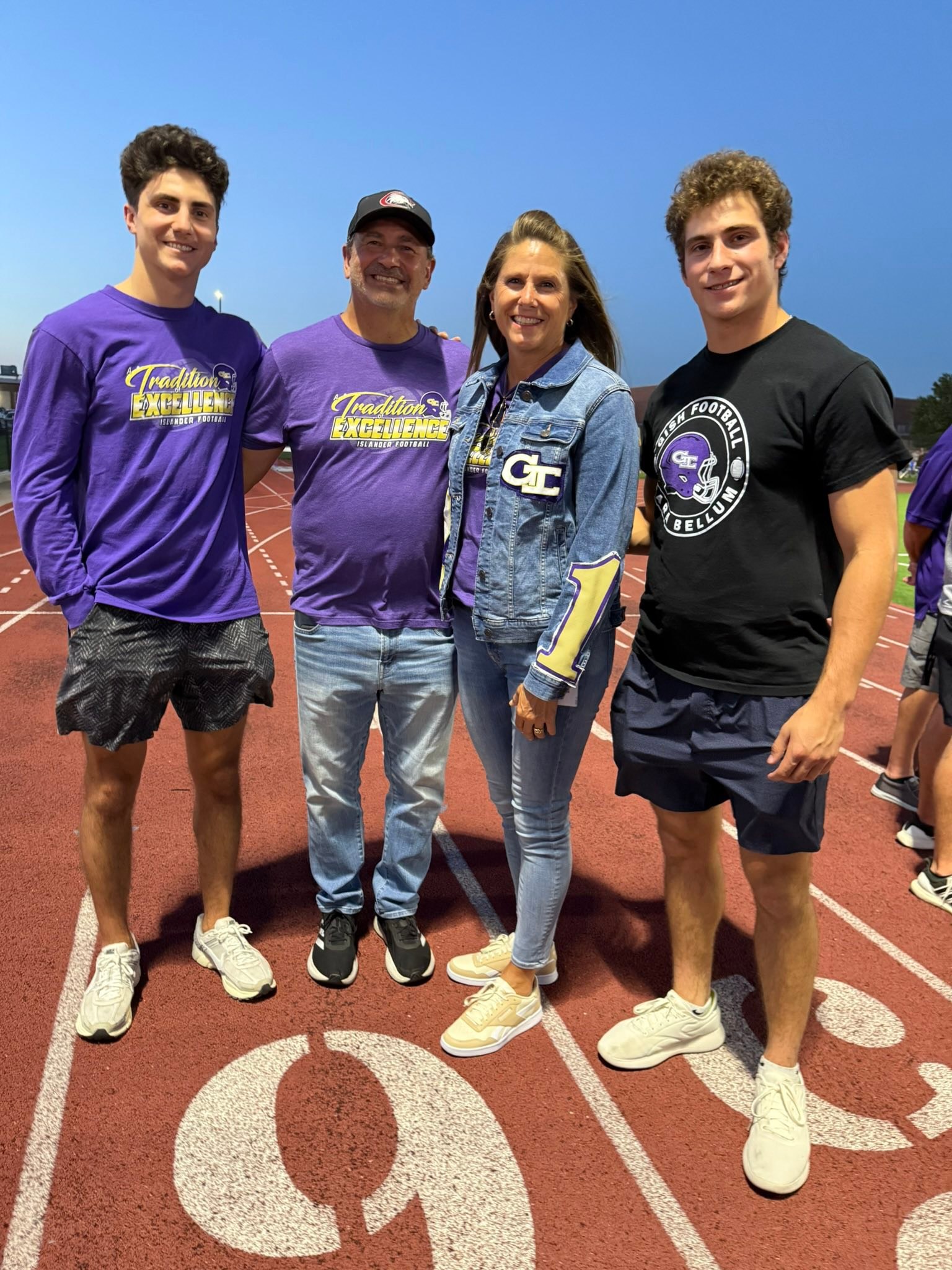 Islander Football Hall of... - Islander Football Hall of Fame