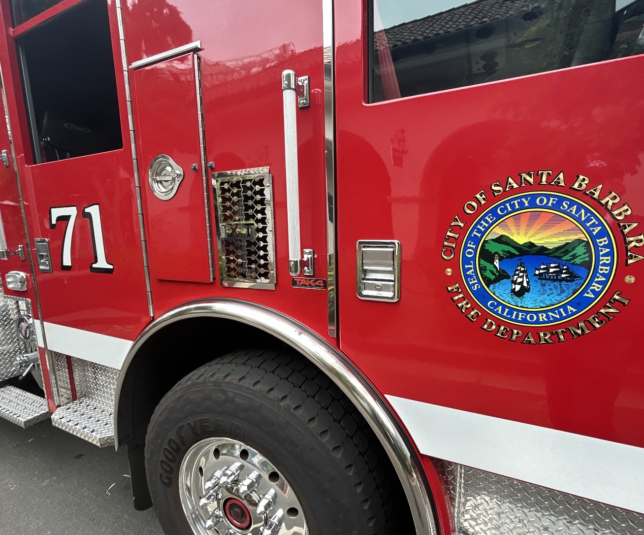 John - Vehicle fire. Ford Bronco. Carrillo St. exit Hwy 101 Southbound ...
