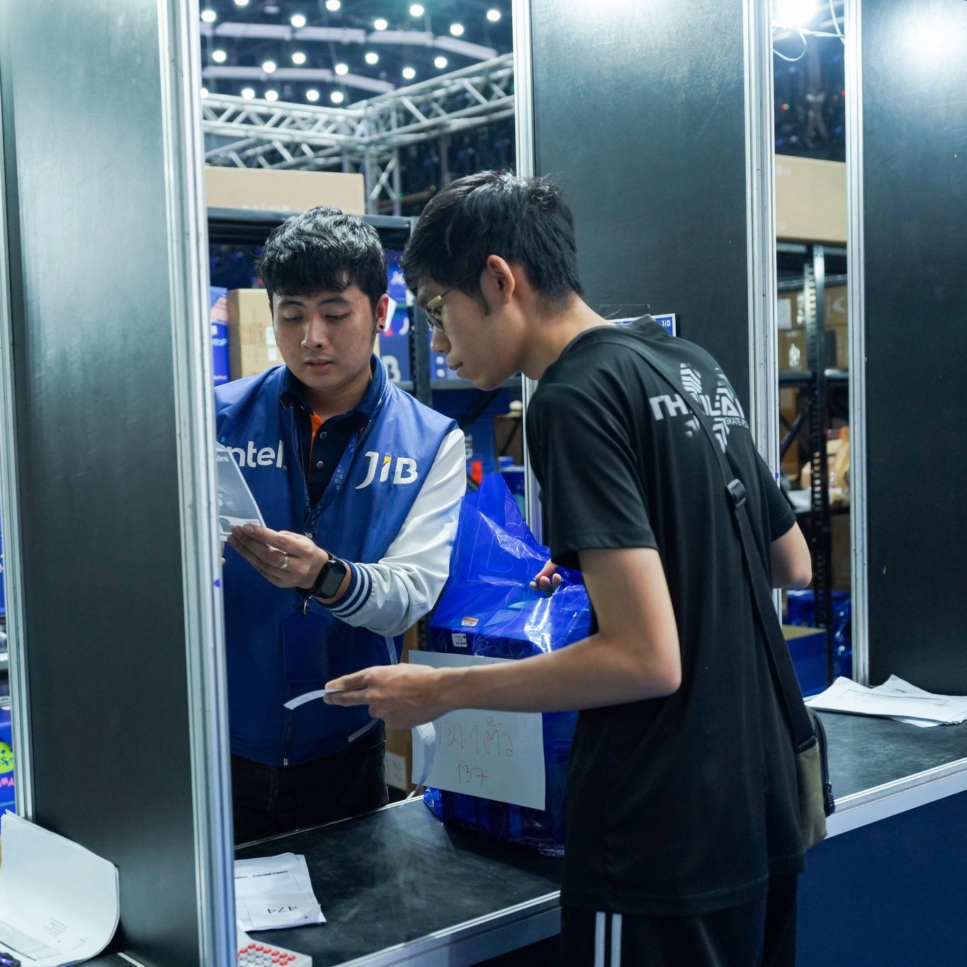 JIB Computer Group สาขา Market Village - สุวรรณภูมิ | Ban Bang Phli Yai