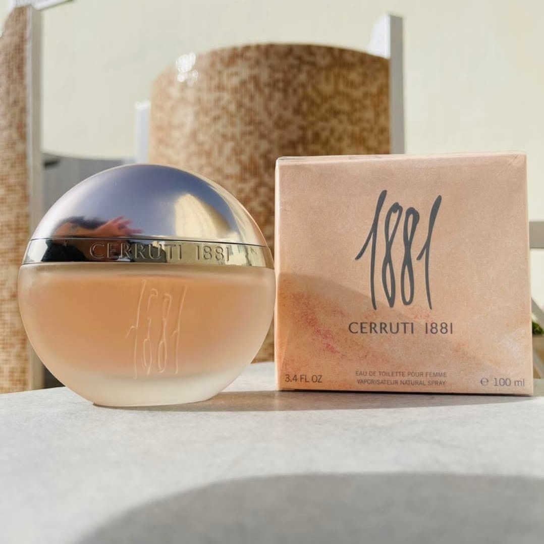 CERRUTI 1881 - Parfum floral poudr avec des sous-notes bois es, pour les femmes romantique Eau de toilette 100ml Prix 9800da Livraison gratuite vers toutes les wilayas 0551 67 44 27