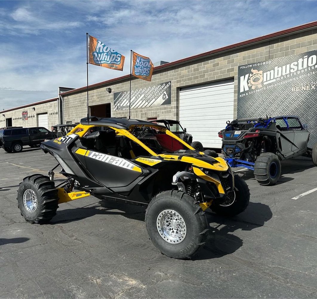 Check out this sick Maverick R sand... - METAL FX Offroad | Facebook