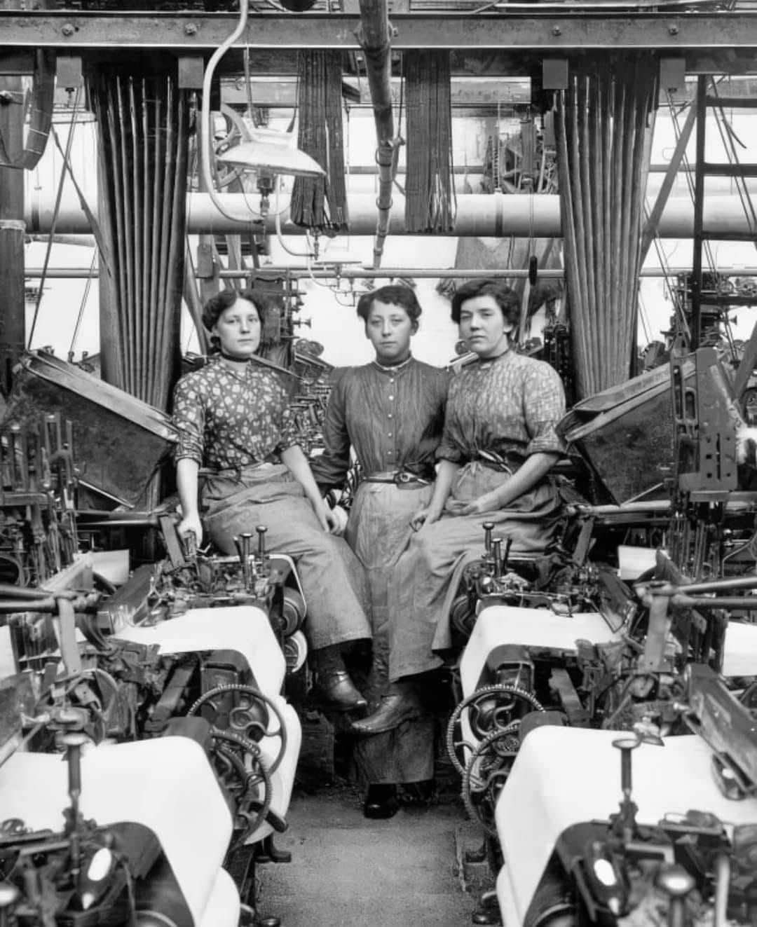 Women factory workers in a cotton mill in Lancashire, circa 1908