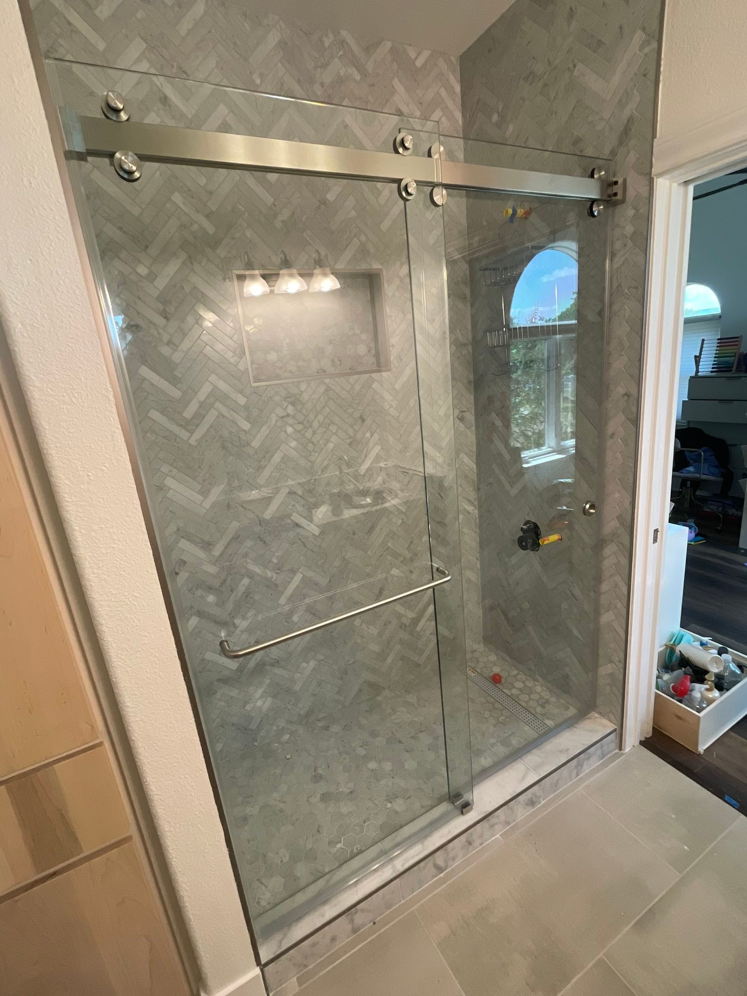 Streamline Glass | Canyon Lake TX